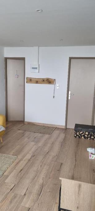 Appartement Tres Lumineux Egat Exterior foto